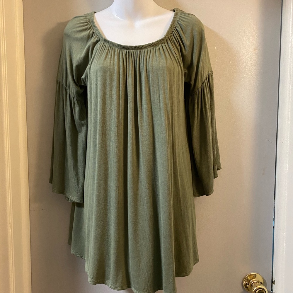 NWOT Olivia Sky Olive Green flow blouse bell slvs